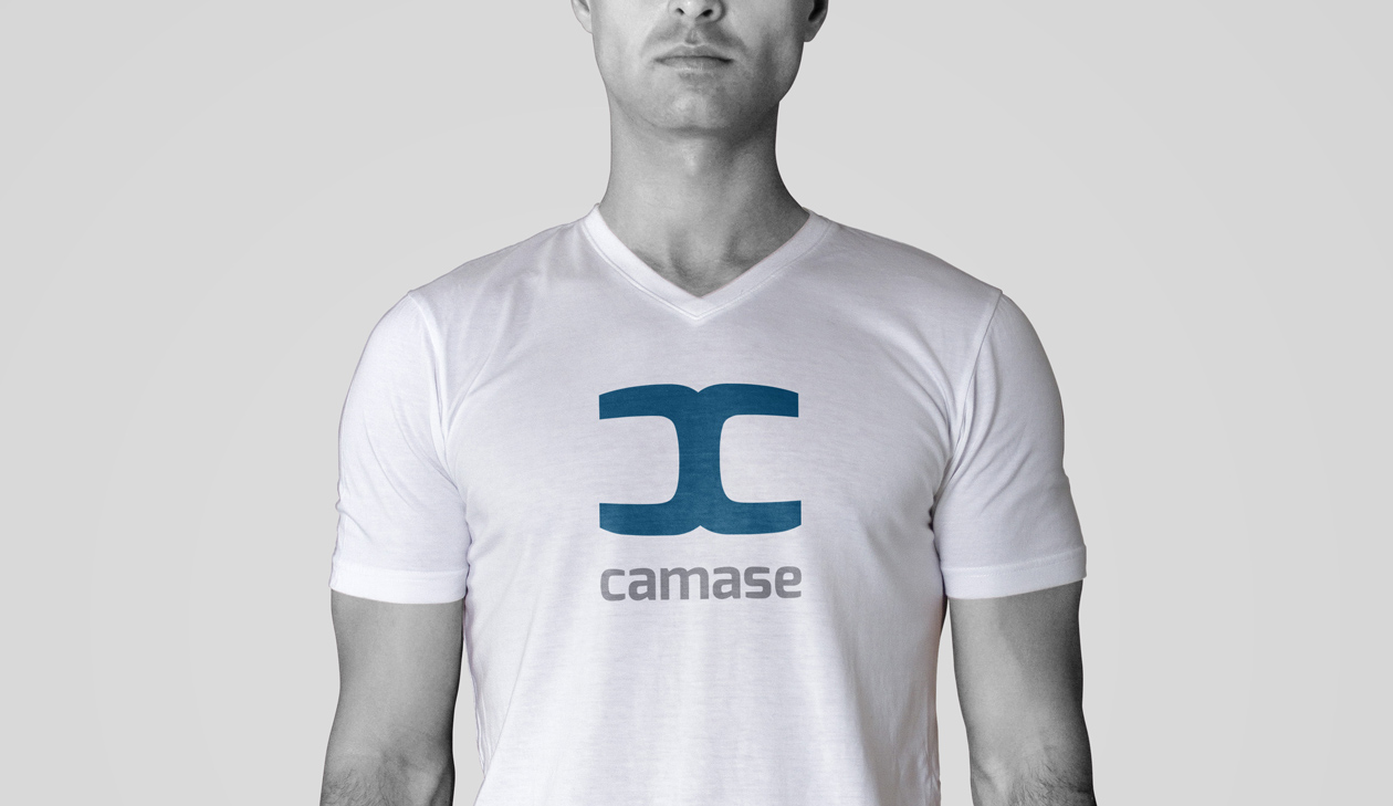 logo branding camase 10